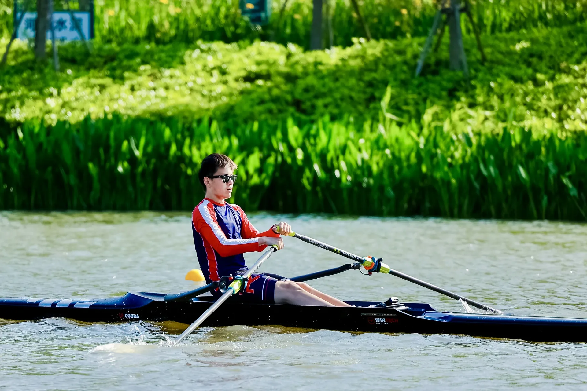 Sculling race start